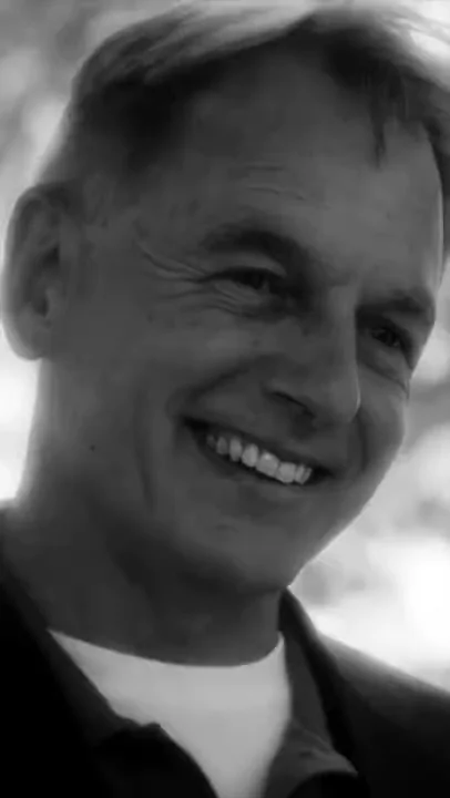 Inside Gibbs' Phone Gibbs NCIS    #ncis #gibbs #mh...