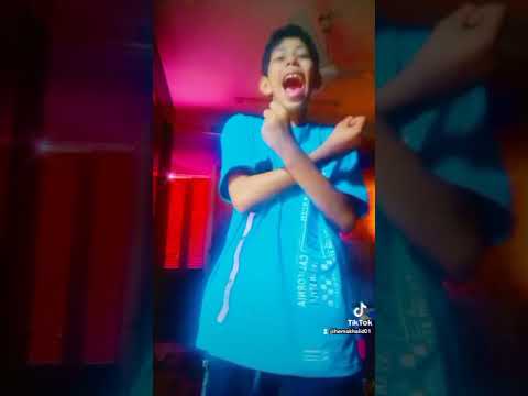 صاحبي من غبائه  