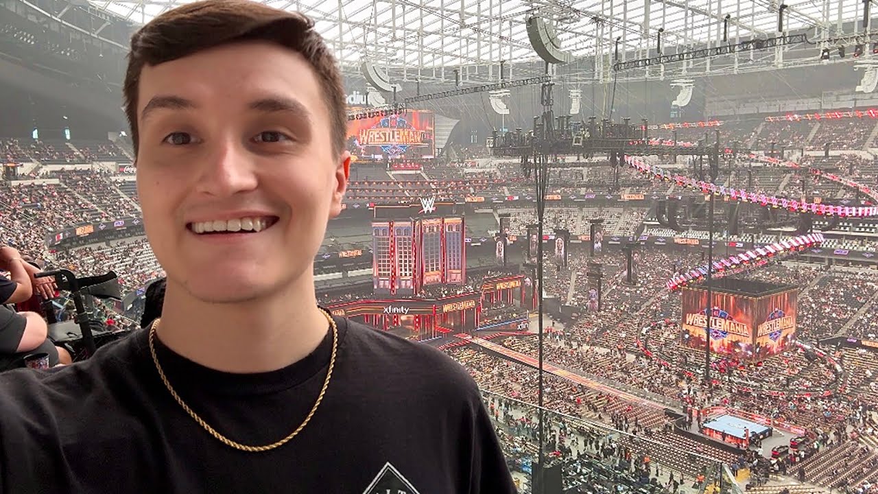 ASMR AT WRESTLEMANIA ⭐️💥 (asmr in public)