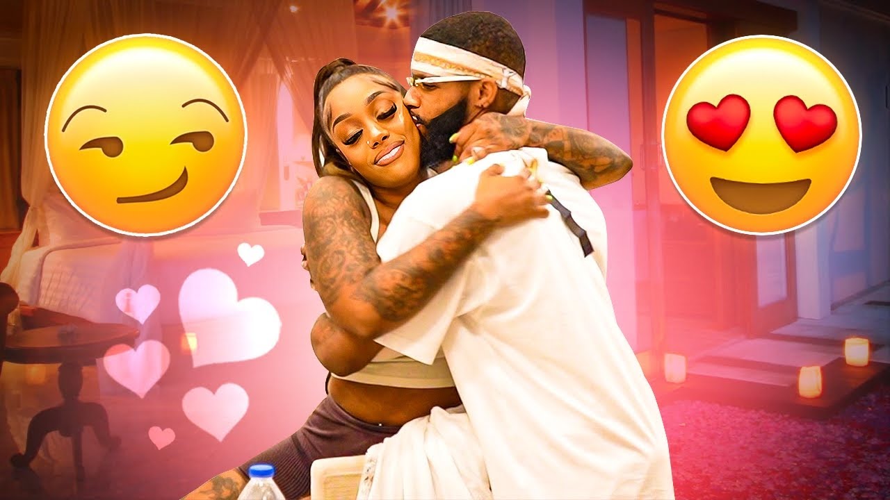 RANDOMLY GRABBING AND KISSING KIANNAJAY DURING CONVERSATION!! THIS WAS HER REACTION.....