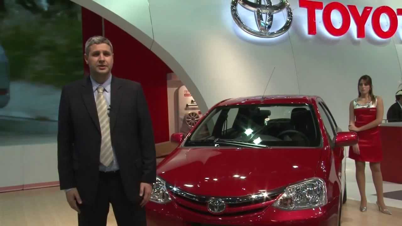 Lanzan el nuevo Toyota Etios en todo el país