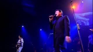 Toto - Hold The Line (Falling in Between 2007)