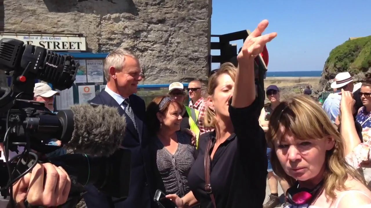 FILMING Doc Martin Series 8/ Martin Clunes in Port Isaac