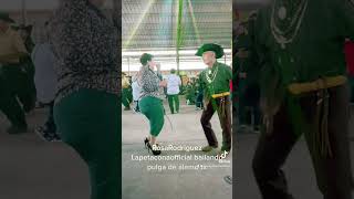 RosaRodriguez Lapetaconaofficial bailando y celebrando mi cumpleaños en pulga de álamo tx