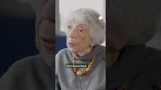 Die Holocaust-Überlebende Margot Friedländer beantwortet eine Frage aus der Community. #bundestag