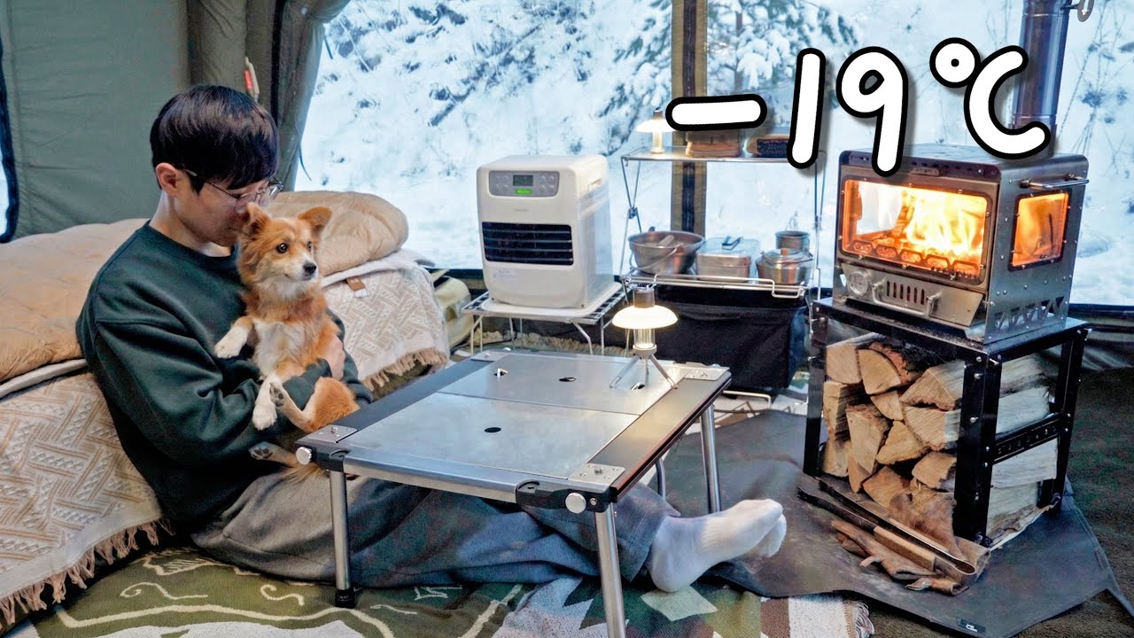 -19°C Экстремальный зимний кемпинг в заснеженных горах с моей собакой | надувная горячая палатка