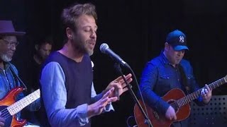 Christophe Maé reprend 'Je me suis fait tout petit' de Georges Brassens