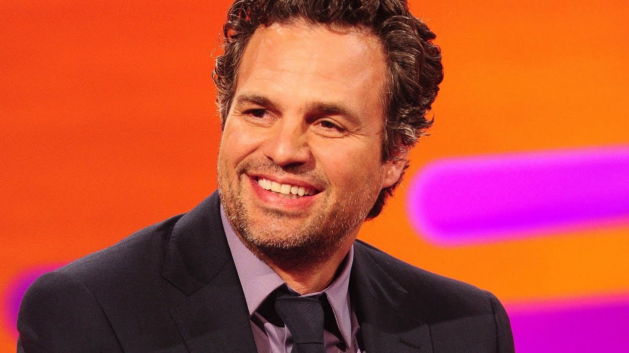 Mark Ruffalo acts out a fan's dream conversation The Graham Norton Show Series 11 Ep.2 BBC Mark Ruffalo acts out a fan's dream conversation The Graham Norton Show Series 11 Ep.2 BBC