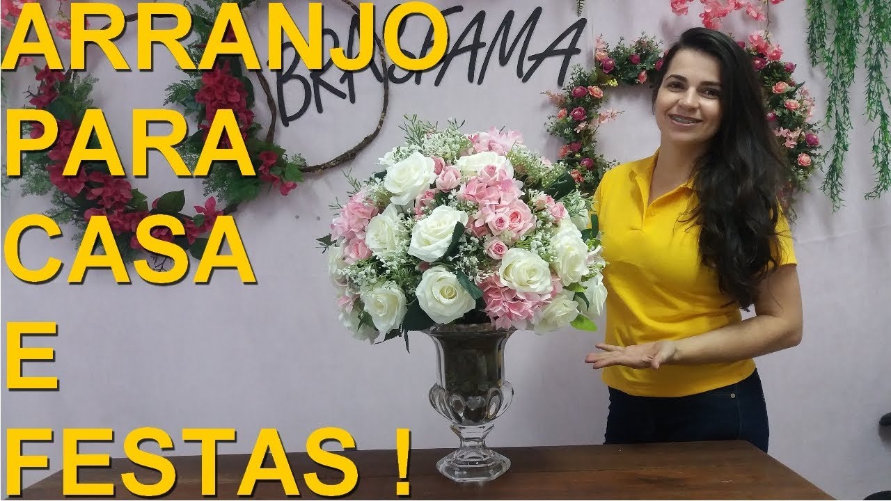 Arranjo de rosas mistas artificiais