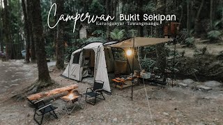 Campervan di Hutan Pinus Bukit Sekipan Karanganyar Tawangmangu