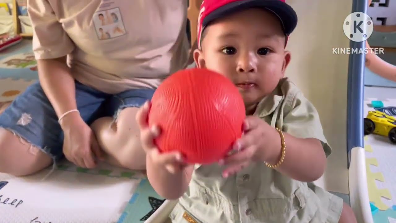 น้องมิวสิคชอบบอลมากครับเตะเตะครับ🇹🇭