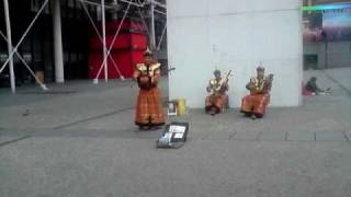 Chanteurs mongols 1.AVI