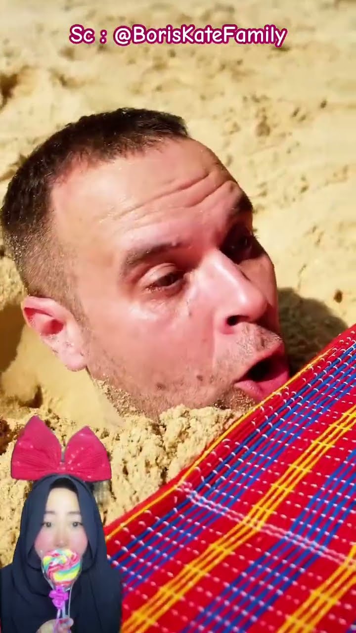 MAMA DAN ADIK PIKNIK DI PANTAI ⁉️ PAPA gak dapat jajan ? @BorisKateFamily #shorts #funny #dubbing