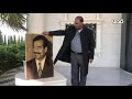 فلسطيني يبني مسجدا وقصرا باسم الرئيس العراقي الراحل صد ام حسين فلسطيني يبني مسجدا وقصرا باسم الرئيس العراقي الراحل صد ام حسين