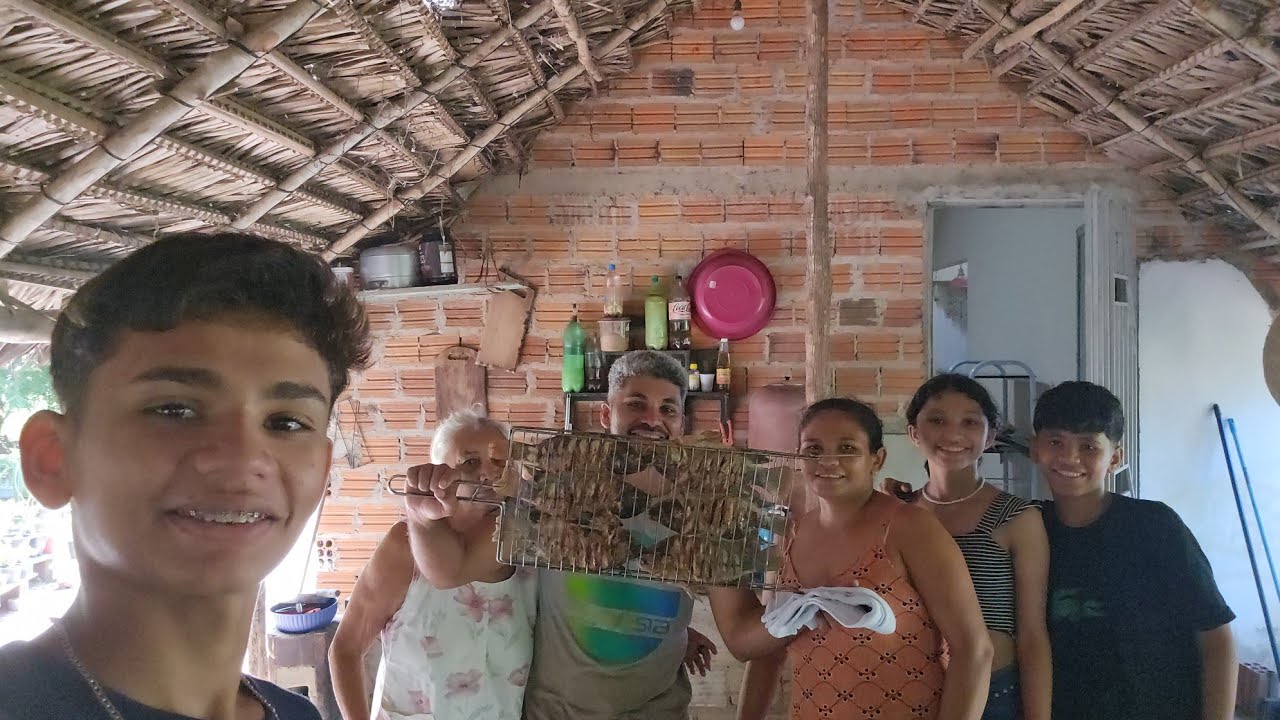 Almoço da família pescador foi peixe dos nossos tanque, veja