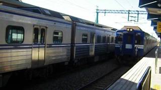 3742次區間車+3743次區間車仁德站停車(雙EMU600)