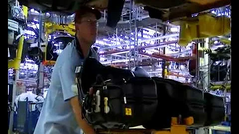 Holden VF Commodore Production   YouTube