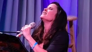 KARA sings “Piece By Piece”@kellyclarkson @TheVoiceGlobal @nbcthevoice @americasgottalentshorts7461 