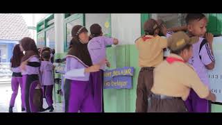 Download Lagu SUNTIK DIFTERI, SAKIT GAK YA? MP3