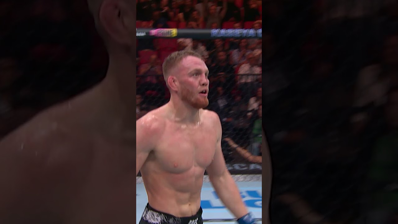 ⁣That escalated quickly😳 #ufcperth