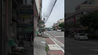 台中市沙鹿區鎮南路上的垃圾車路巡