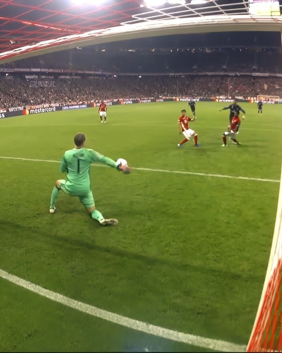 Ronaldo vs Goalkeepers   Neuer 🤯