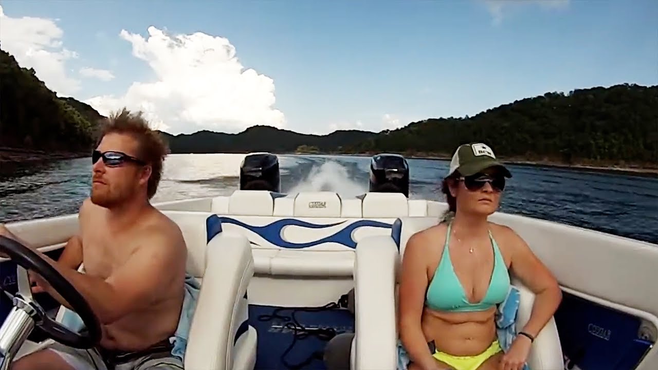 ВИСКИ ТРОЛЛЕР!! Пьяные водители лодок | Идиоты в лодках и лодочные аварии 2023