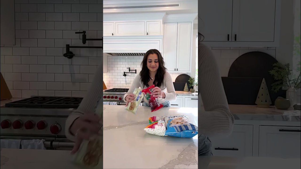 EASY No Bake Holiday Dessert Recipe 🎄❤️