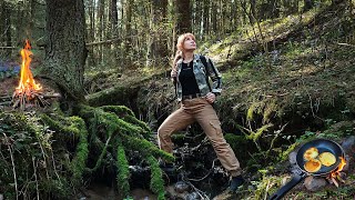 Wandered into a Mysterious Forest. Cooking Over an Open Fire in the Wilderness. Outdoor ASMR