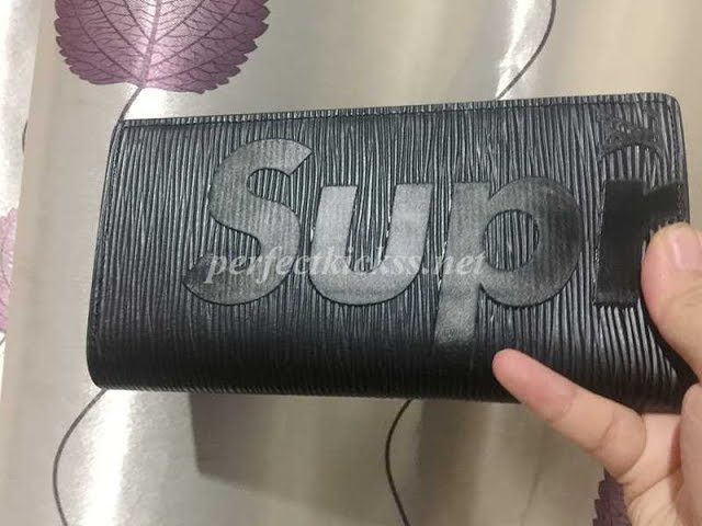 Wallet Louis Vuitton X SUPREME Black Original & Fake 