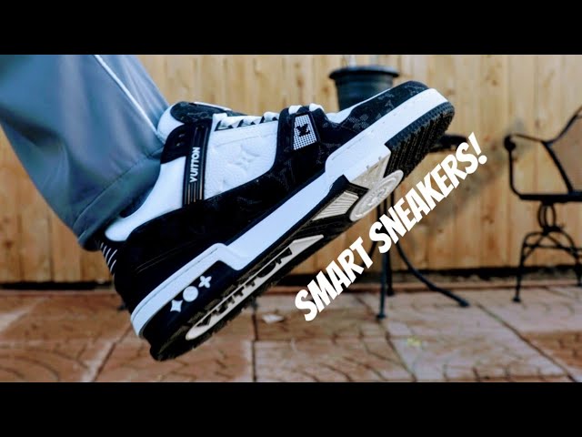 【ブラック&ホワイト】Louis Vuitton スニーカー LVトレーナー Louis Vuitton Trainer Black White Monogram Denim On Foot