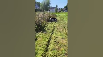 The best lawn mower-VTLM800 remote control tracked lawn cutting machine