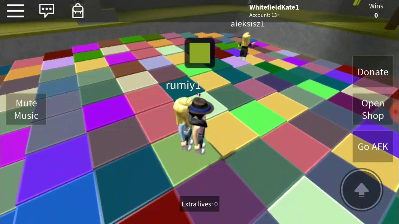 игра стань на нужный цвет. твистер игра рулетка. роблокс игра лабиринт. подвижная игра светофорчики. игра квадратики.