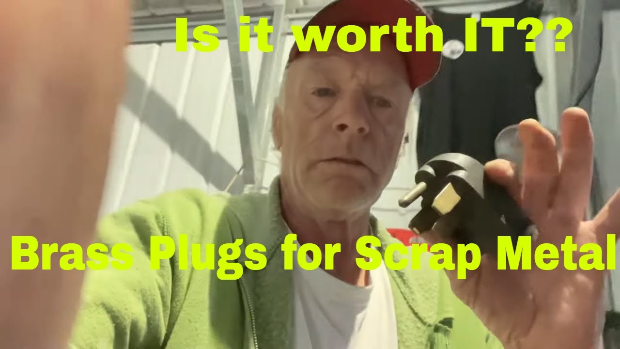 Working in My Scrap Metal Shop. Separating Non Ferrous scrap. Talking