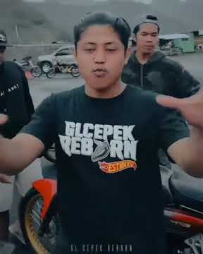 Story'wa motor Honda GL 100 ll kumpul jadi 1 bos ku