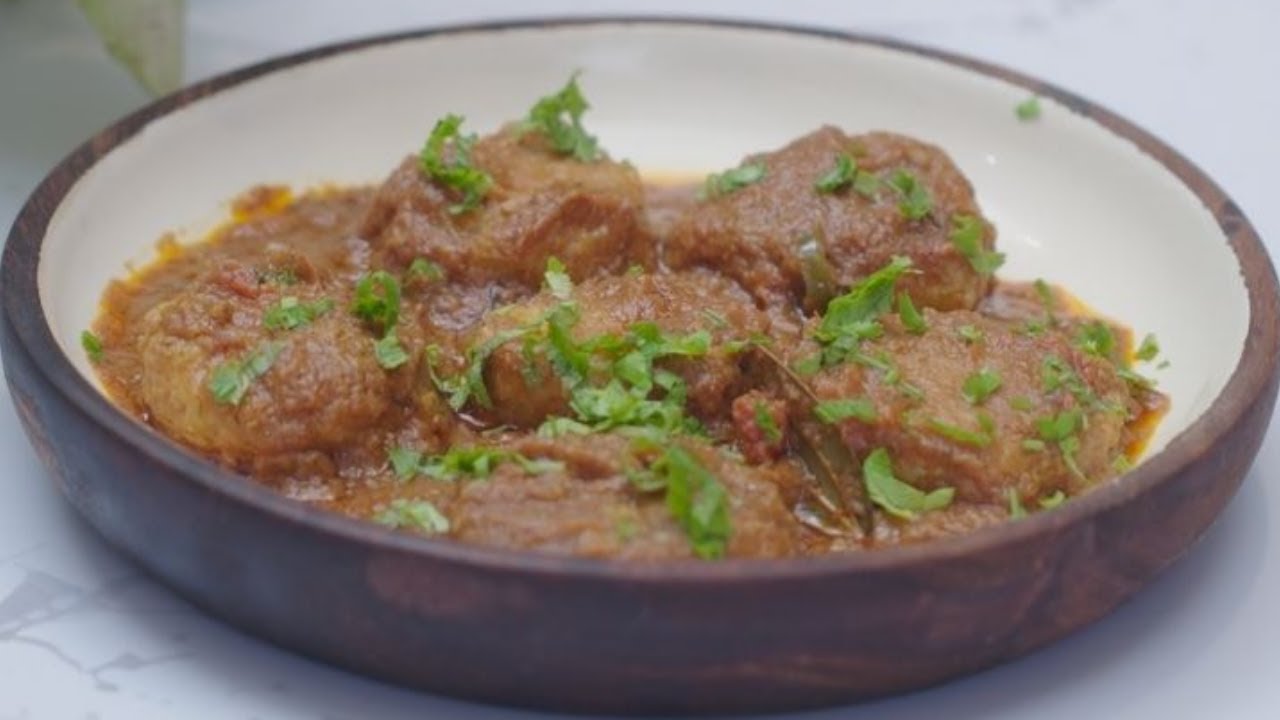 Bengali Kanch Kolar Kofta Recipe Kacha Kela Kofta Raw Banana Kofta