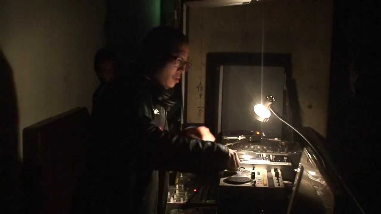 まさやん DJ: AxZxMxYx (東谷隆司) Takashi Azumaya 2008 - YouTube
