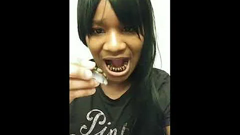 Fake teeth clips/quick makeup look