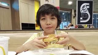แฟนพันธุ์แท้แมคโดนัล #จัสตินผู้ที่ชอบกินทุกอย่างของแมค #McDonald's #คลิปแคส #จัสตินชัญญ #จัสติน