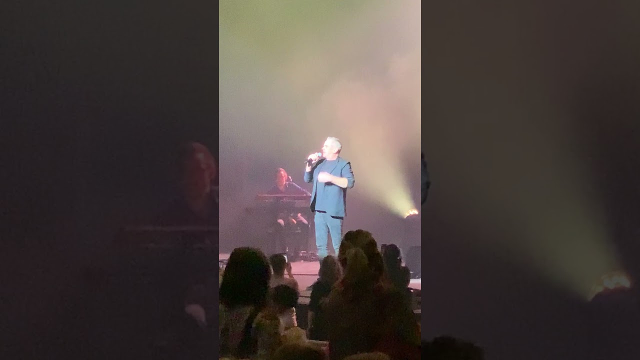 Garou on defending French language - Live Prague 31/10/2023