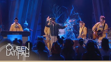 Daughtry Performs 