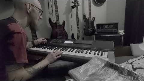 Casio CT X700 Unboxing and Play-through