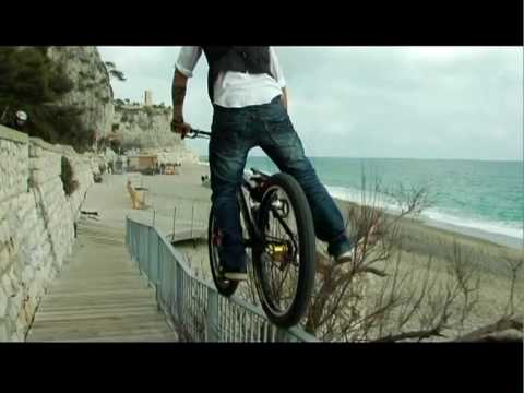 100%brumotti Mountainbike freestyle