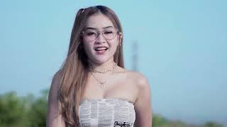 MUNDUR ALON ALON - DELIA SALSABILLA ( DANCE VIDEO)