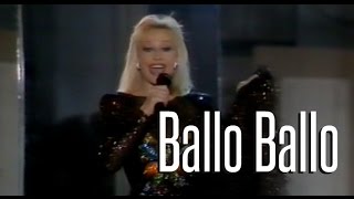 Video thumbnail of "Raffaella Carrà - Ballo ballo"