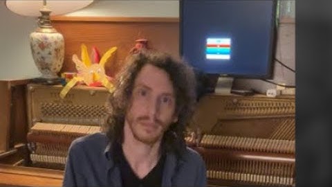 Hypnotic ambient cute doom folk piano music to be thankful for fooling the fueling fool to live