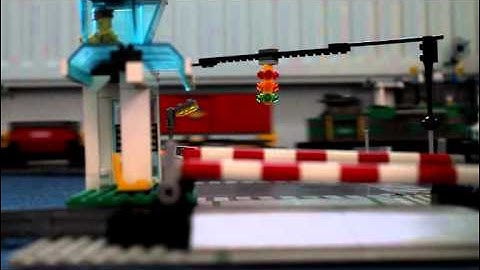 Lego level crossing 4532