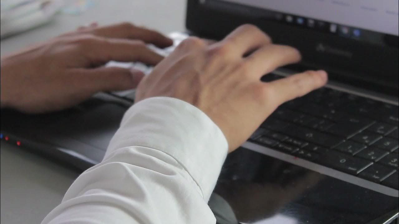 Aprender a digitar rápido no teclado com todos dedos