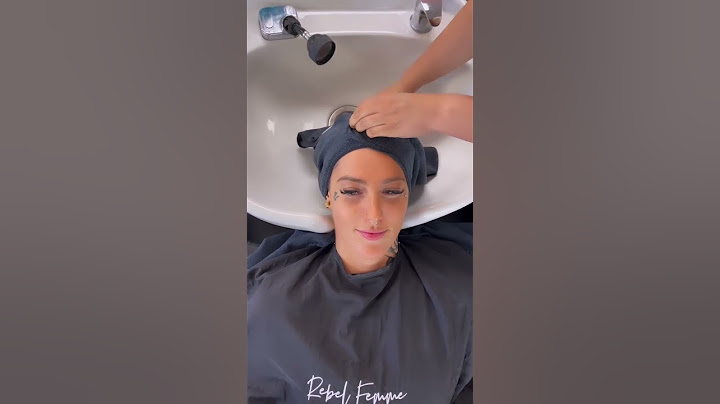 Do this towel wrap after washing hair in the salon #hairwash #hairroutine
