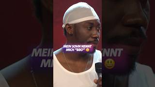 Thumbnail for "Ich zahl die Miete" 🫠 – John Smile beim "Comedy Clash" | ARD Stand-Up